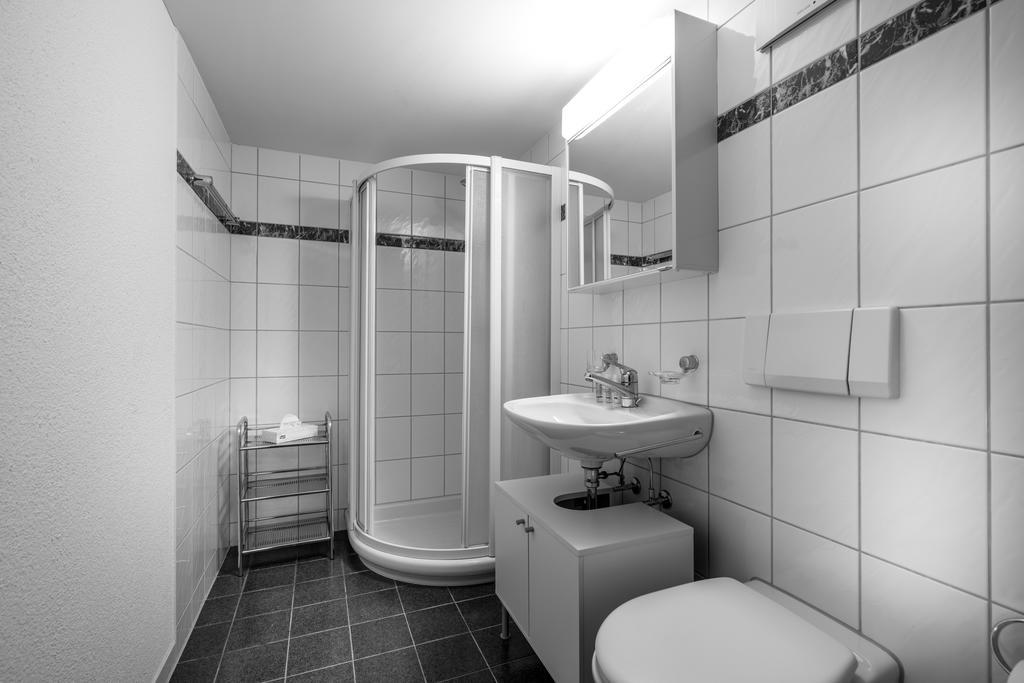 Airhome Zug Neugasse Stadtzentrum Room photo